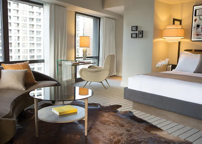 Thompson Chicago, By Hyatt 4* Chicago