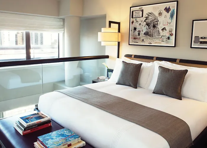 Thompson Chicago, By Hyatt