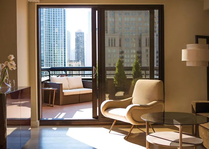 Thompson Chicago, By Hyatt 4*