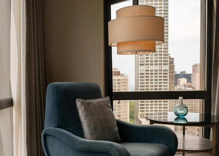 Thompson Chicago, By Hyatt 4* Chicago