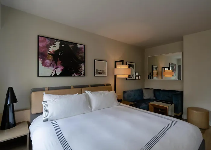 Thompson Chicago, By Hyatt 4*