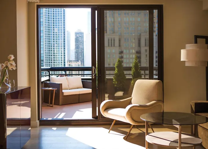 Thompson Chicago, By Hyatt Hotel Chicago