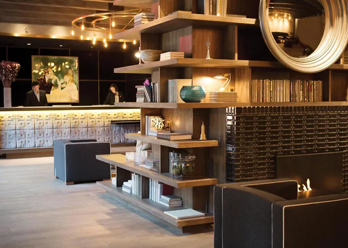 Thompson Chicago, By Hyatt 4*