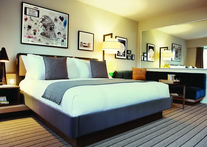 Thompson Chicago, By Hyatt Hotel